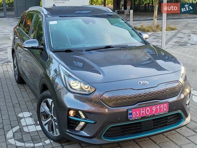Киа Niro 2020 в Ровно на Automoto.ua Серый Киа Niro, объемом двигателя 0 л и пробегом 125 тыс. км за 19850 $, фото 34 на Automoto.ua