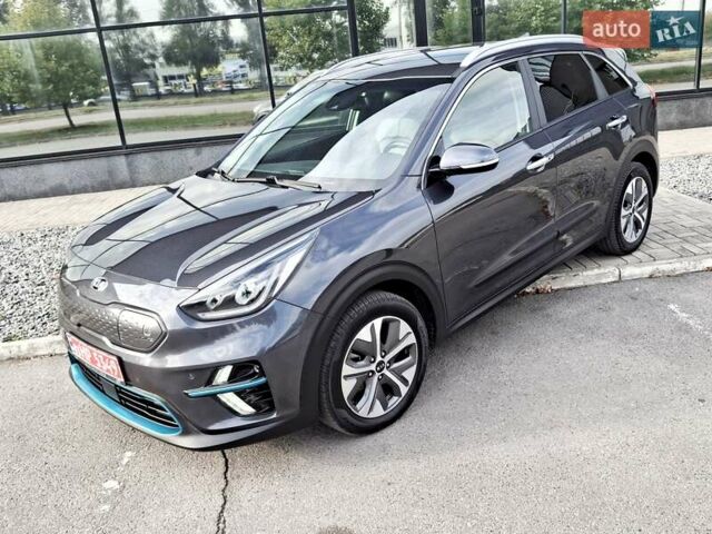 Сірий Кіа Niro, об'ємом двигуна 0 л та пробігом 126 тис. км за 20900 $, фото 6 на Automoto.ua