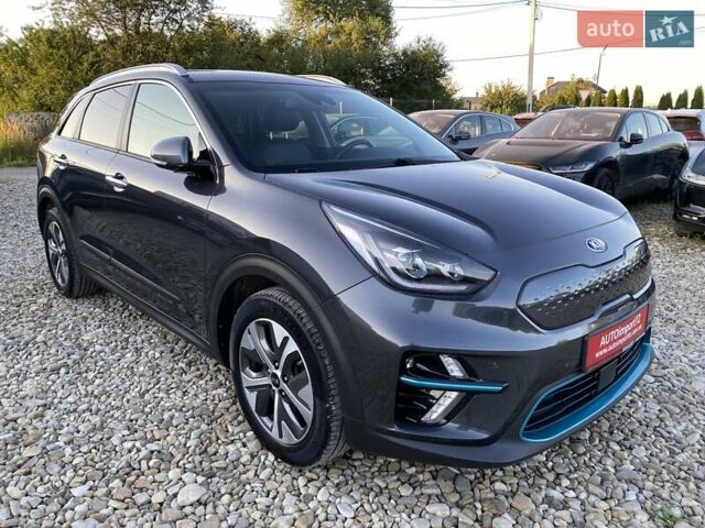 Сірий Кіа Niro, об'ємом двигуна 0 л та пробігом 107 тис. км за 21950 $, фото 19 на Automoto.ua