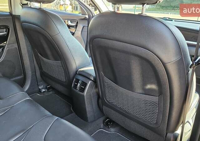 Серый Киа Niro, объемом двигателя 0 л и пробегом 145 тыс. км за 18800 $, фото 29 на Automoto.ua