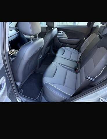 Кіа Niro 2020 у Чернівцях на Automoto.ua Сірий Кіа Niro, об'ємом двигуна 0 л та пробігом 12 тис. км за 19100 $, фото 23 на Automoto.ua