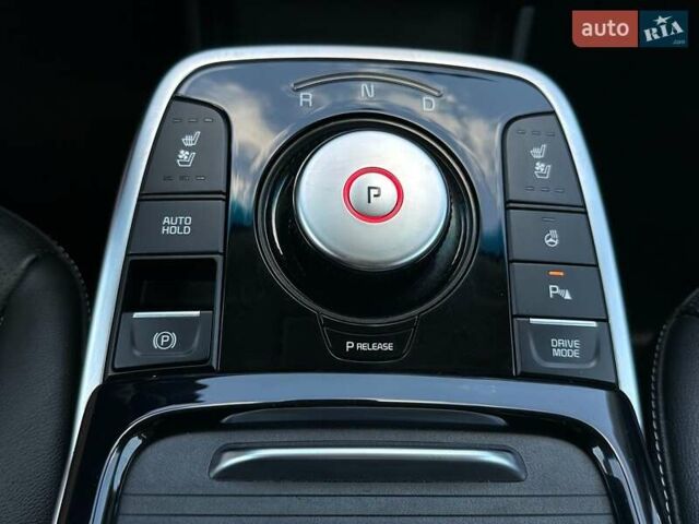 Сірий Кіа Niro, об'ємом двигуна 0 л та пробігом 76 тис. км за 22700 $, фото 34 на Automoto.ua