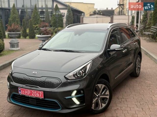 Серый Киа Niro, объемом двигателя 0 л и пробегом 125 тыс. км за 18950 $, фото 5 на Automoto.ua