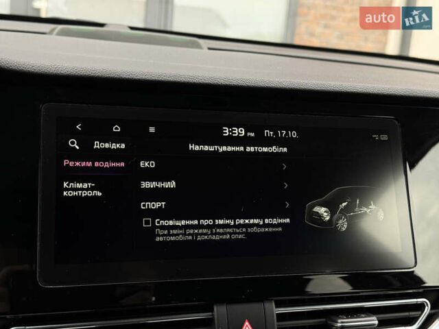 Серый Киа Niro, объемом двигателя 0 л и пробегом 139 тыс. км за 18900 $, фото 85 на Automoto.ua