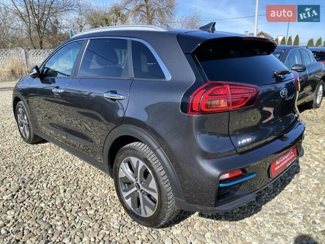 Серый Киа Niro, объемом двигателя 0 л и пробегом 101 тыс. км за 21300 $, фото 17 на Automoto.ua