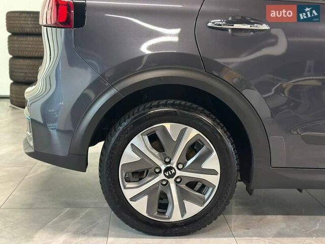 Сірий Кіа Niro, об'ємом двигуна 0 л та пробігом 155 тис. км за 19400 $, фото 7 на Automoto.ua