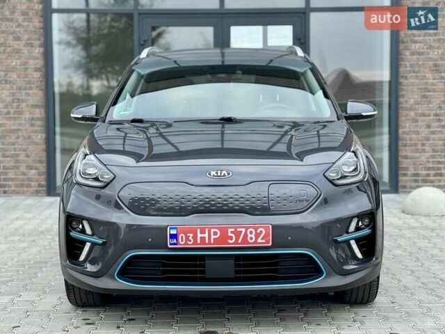 Серый Киа Niro, объемом двигателя 0 л и пробегом 150 тыс. км за 18500 $, фото 8 на Automoto.ua