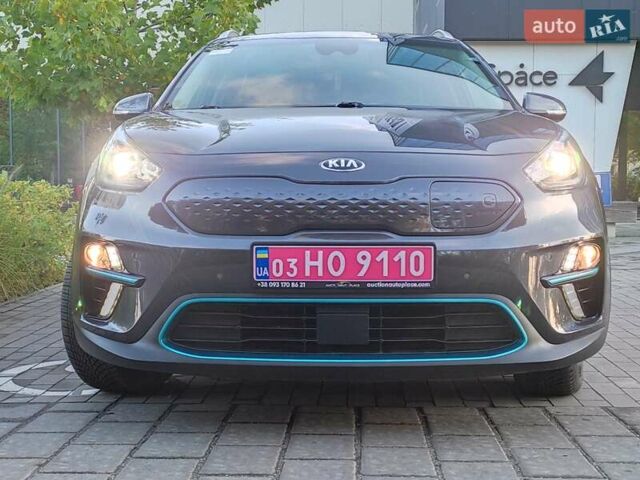 Киа Niro 2020 в Ровно на Automoto.ua Серый Киа Niro, объемом двигателя 0 л и пробегом 125 тыс. км за 19850 $, фото 12 на Automoto.ua
