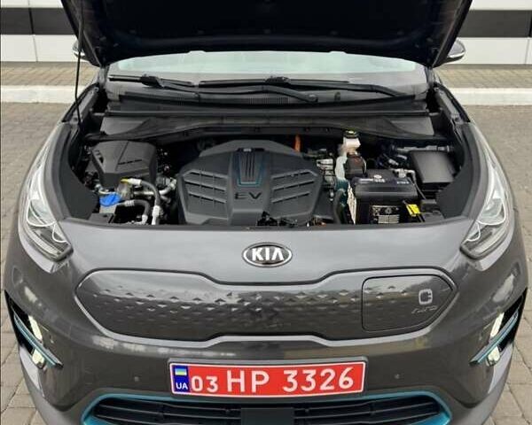 Серый Киа Niro, объемом двигателя 0 л и пробегом 147 тыс. км за 18800 $, фото 43 на Automoto.ua