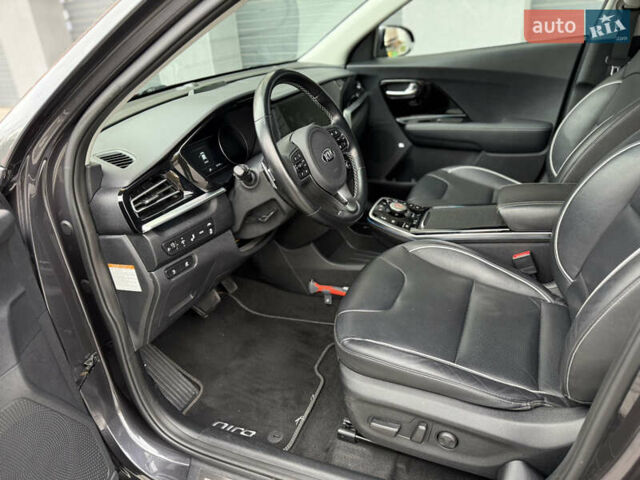 Кіа Niro 2020 у Вінниці на Automoto.ua Сірий Кіа Niro, об'ємом двигуна 0 л та пробігом 157 тис. км за 19500 $, фото 18 на Automoto.ua