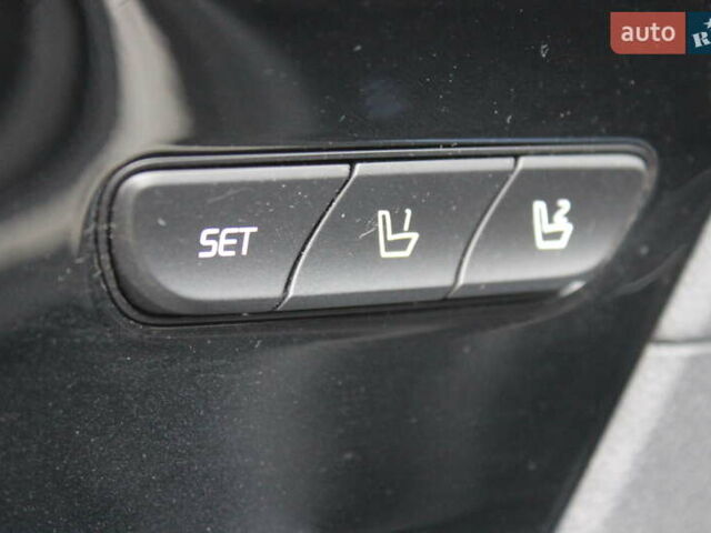 Сірий Кіа Niro, об'ємом двигуна 0 л та пробігом 74 тис. км за 19990 $, фото 20 на Automoto.ua