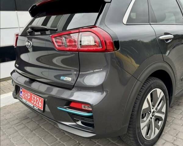 Серый Киа Niro, объемом двигателя 0 л и пробегом 147 тыс. км за 18800 $, фото 10 на Automoto.ua
