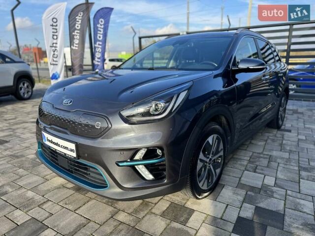 Серый Киа Niro, объемом двигателя 0 л и пробегом 142 тыс. км за 18900 $, фото 6 на Automoto.ua