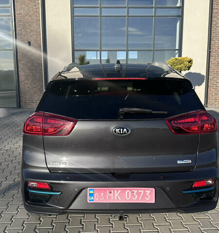 Сірий Кіа Niro, об'ємом двигуна 0 л та пробігом 87 тис. км за 18500 $, фото 4 на Automoto.ua