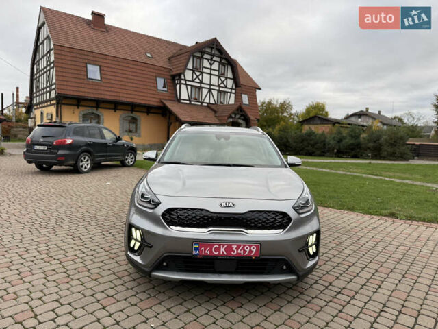 Киа Niro 2020 в Калуше на Automoto.ua Серый Киа Niro, объемом двигателя 1.58 л и пробегом 102 тыс. км за 19600 $, фото 5 на Automoto.ua