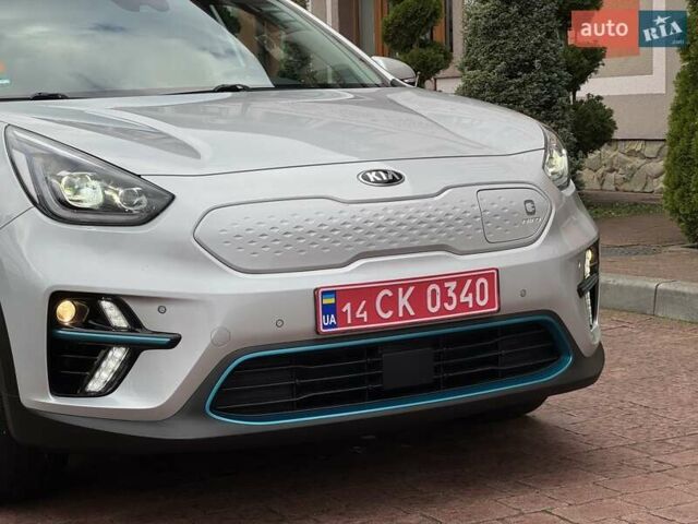 Сірий Кіа Niro, об'ємом двигуна 0 л та пробігом 118 тис. км за 19300 $, фото 46 на Automoto.ua
