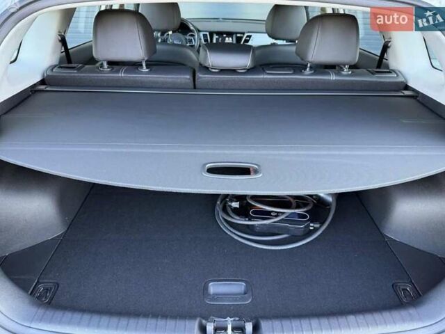 Кіа Niro 2020 у Чернівцях на Automoto.ua Сірий Кіа Niro, об'ємом двигуна 0 л та пробігом 12 тис. км за 19100 $, фото 6 на Automoto.ua