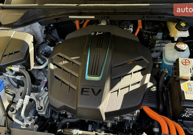 Сірий Кіа Niro, об'ємом двигуна 0 л та пробігом 115 тис. км за 21913 $, фото 25 на Automoto.ua