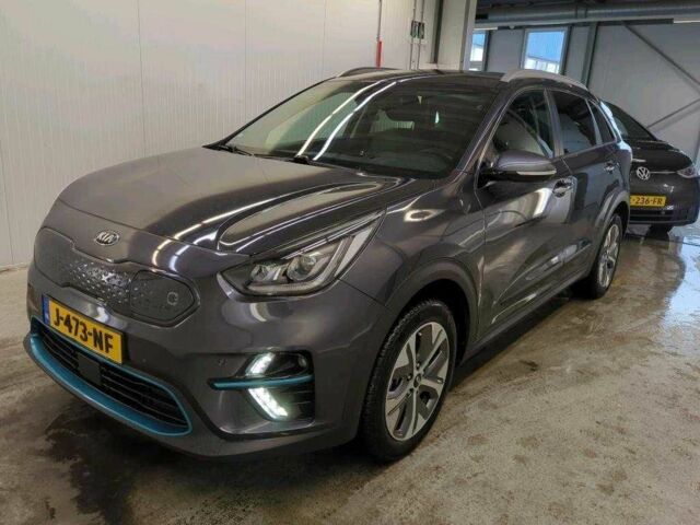 Серый Киа Niro, объемом двигателя 0 л и пробегом 79 тыс. км за 16200 $, фото 1 на Automoto.ua