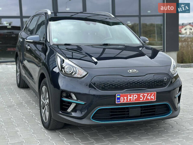 Серый Киа Niro, объемом двигателя 0 л и пробегом 128 тыс. км за 19400 $, фото 3 на Automoto.ua