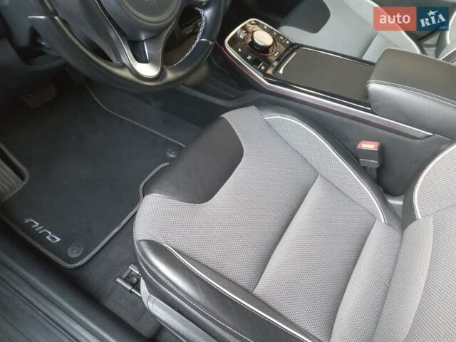 Киа Niro 2020 в Ирпене на Automoto.ua Серый Киа Niro, объемом двигателя 0 л и пробегом 99 тыс. км за 20490 $, фото 66 на Automoto.ua