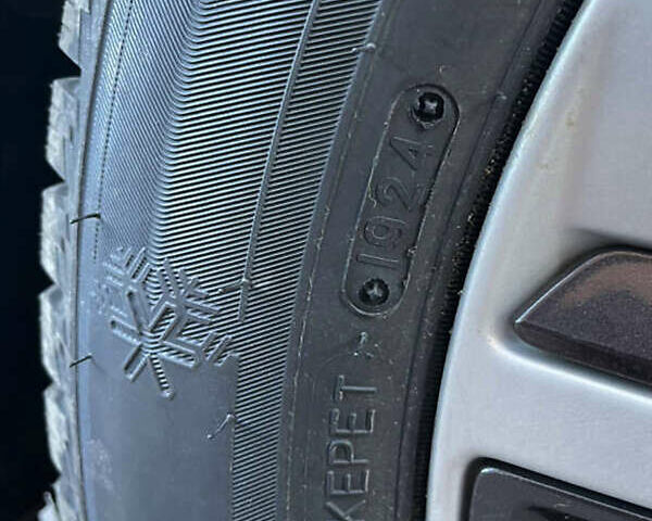 Серый Киа Niro, объемом двигателя 1.58 л и пробегом 67 тыс. км за 22600 $, фото 14 на Automoto.ua