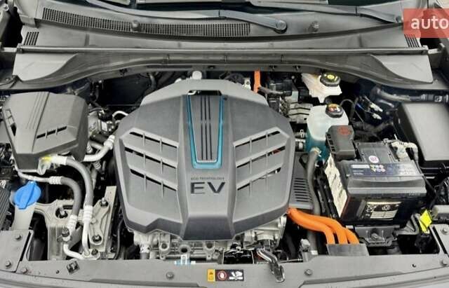 Серый Киа Niro, объемом двигателя 0 л и пробегом 147 тыс. км за 18800 $, фото 42 на Automoto.ua