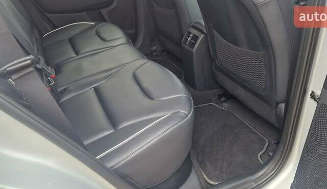 Серый Киа Niro, объемом двигателя 0 л и пробегом 167 тыс. км за 18400 $, фото 26 на Automoto.ua