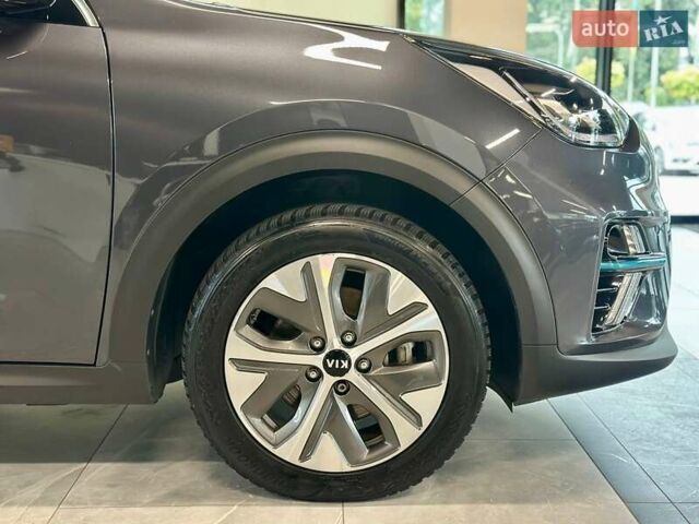Сірий Кіа Niro, об'ємом двигуна 0 л та пробігом 155 тис. км за 18800 $, фото 4 на Automoto.ua