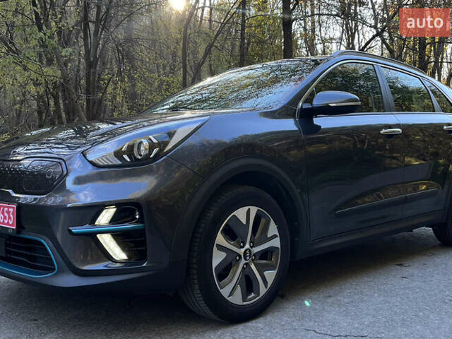 Сірий Кіа Niro, об'ємом двигуна 0 л та пробігом 114 тис. км за 19400 $, фото 2 на Automoto.ua