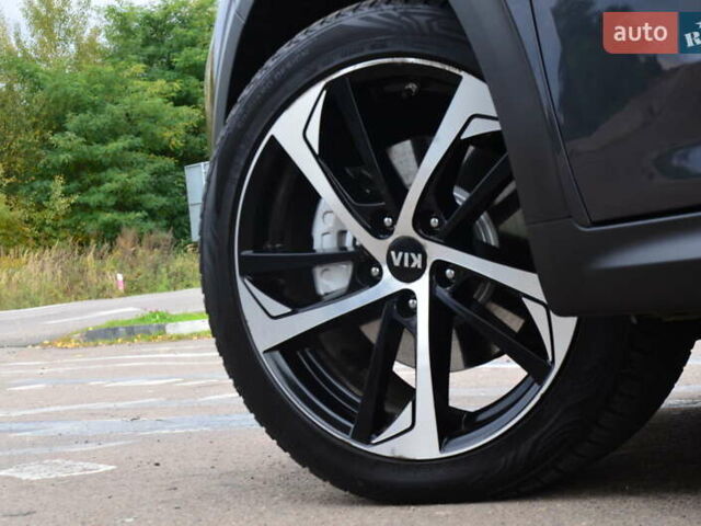 Серый Киа Niro, объемом двигателя 0 л и пробегом 77 тыс. км за 19950 $, фото 29 на Automoto.ua