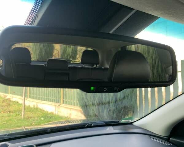 Сірий Кіа Niro, об'ємом двигуна 0 л та пробігом 73 тис. км за 18900 $, фото 34 на Automoto.ua