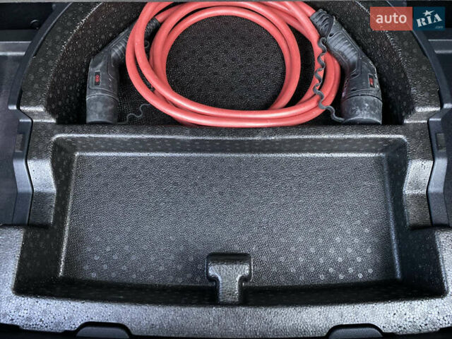 Сірий Кіа Niro, об'ємом двигуна 0 л та пробігом 116 тис. км за 21800 $, фото 102 на Automoto.ua