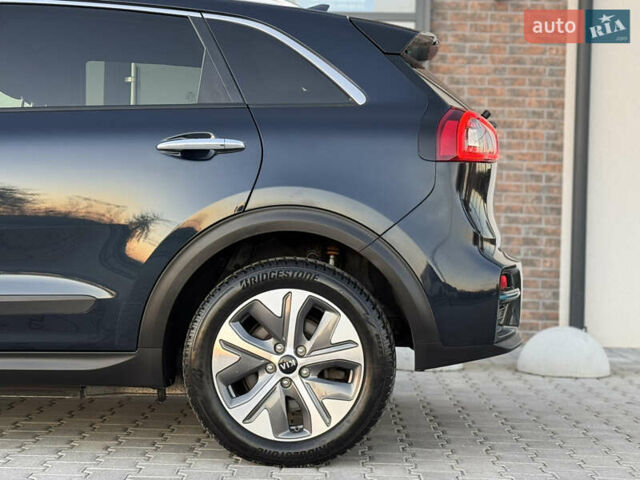 Серый Киа Niro, объемом двигателя 0 л и пробегом 142 тыс. км за 17700 $, фото 27 на Automoto.ua
