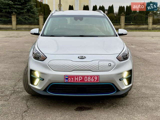 Серый Киа Niro, объемом двигателя 0 л и пробегом 95 тыс. км за 17200 $, фото 1 на Automoto.ua