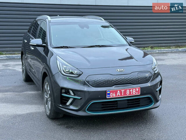 Серый Киа Niro, объемом двигателя 0 л и пробегом 165 тыс. км за 18000 $, фото 15 на Automoto.ua