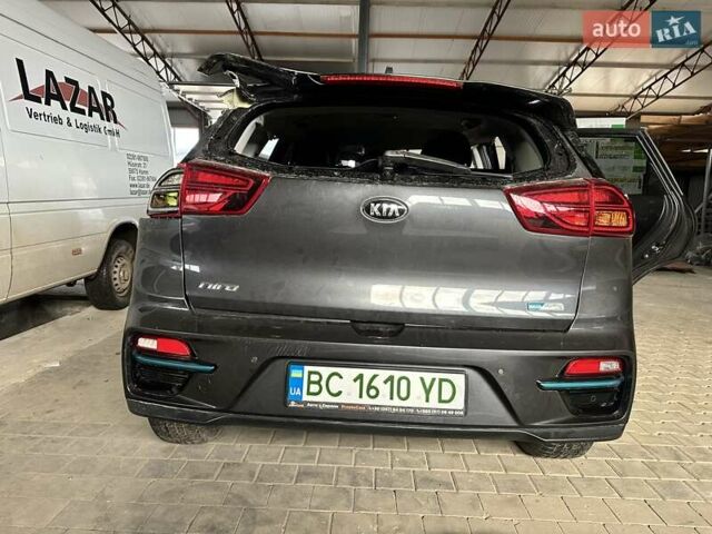 Сірий Кіа Niro, об'ємом двигуна 0 л та пробігом 149 тис. км за 7900 $, фото 1 на Automoto.ua