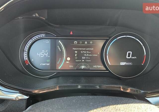 Серый Киа Niro, объемом двигателя 0 л и пробегом 145 тыс. км за 18800 $, фото 34 на Automoto.ua