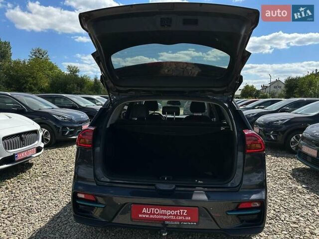 Сірий Кіа Niro, об'ємом двигуна 0 л та пробігом 97 тис. км за 22600 $, фото 51 на Automoto.ua