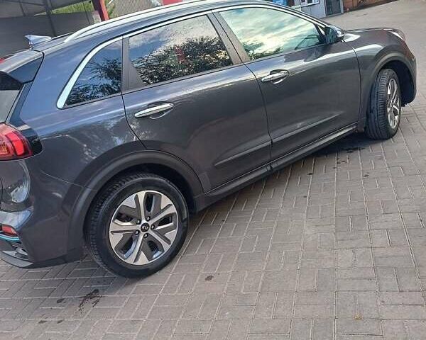 Серый Киа Niro, объемом двигателя 0 л и пробегом 170 тыс. км за 18600 $, фото 12 на Automoto.ua
