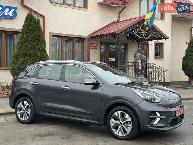 Серый Киа Niro, объемом двигателя 0 л и пробегом 158 тыс. км за 17750 $, фото 13 на Automoto.ua