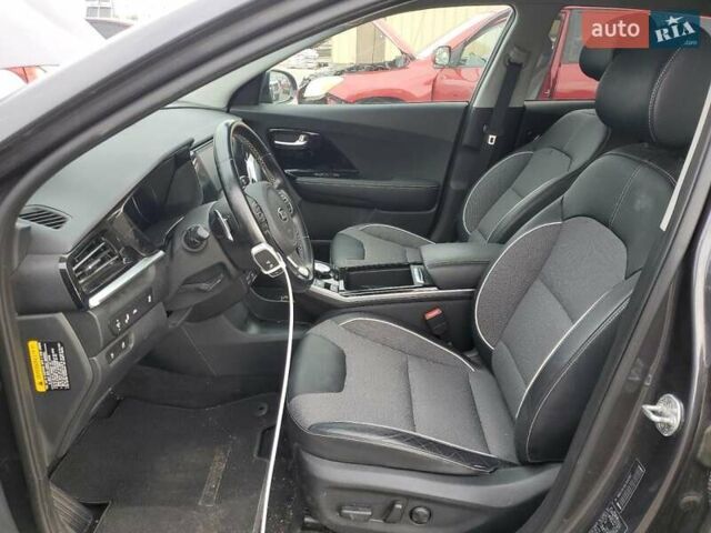 Серый Киа Niro, объемом двигателя 1.58 л и пробегом 51 тыс. км за 3000 $, фото 6 на Automoto.ua