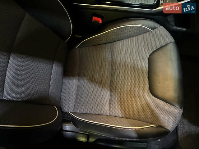 Серый Киа Niro, объемом двигателя 0 л и пробегом 116 тыс. км за 17999 $, фото 17 на Automoto.ua