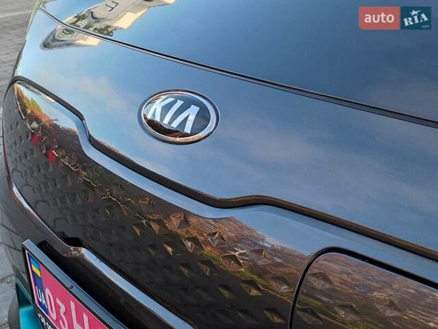 Киа Niro 2020 в Ровно на Automoto.ua Серый Киа Niro, объемом двигателя 0 л и пробегом 125 тыс. км за 19850 $, фото 49 на Automoto.ua