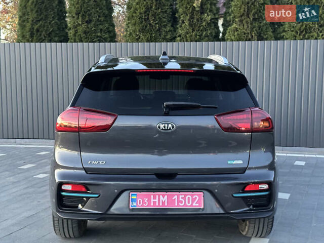 Серый Киа Niro, объемом двигателя 0 л и пробегом 112 тыс. км за 20300 $, фото 22 на Automoto.ua