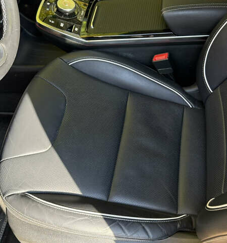 Сірий Кіа Niro, об'ємом двигуна 0 л та пробігом 115 тис. км за 21913 $, фото 9 на Automoto.ua