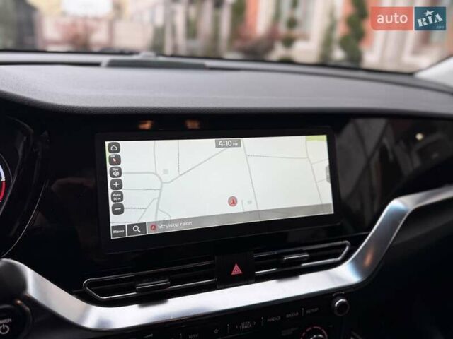 Серый Киа Niro, объемом двигателя 0 л и пробегом 125 тыс. км за 18950 $, фото 46 на Automoto.ua