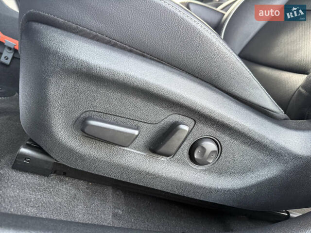 Сірий Кіа Niro, об'ємом двигуна 0 л та пробігом 70 тис. км за 19999 $, фото 48 на Automoto.ua