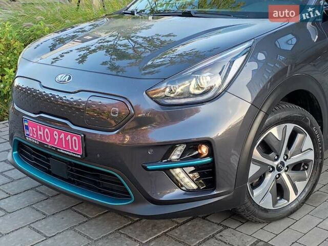 Киа Niro 2020 в Ровно на Automoto.ua Серый Киа Niro, объемом двигателя 0 л и пробегом 125 тыс. км за 19850 $, фото 6 на Automoto.ua