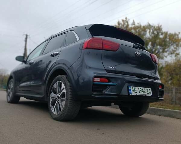 Серый Киа Niro, объемом двигателя 0 л и пробегом 113 тыс. км за 21500 $, фото 1 на Automoto.ua
